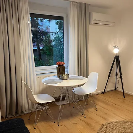 Apartmán Sweet Studio In The City Center Area